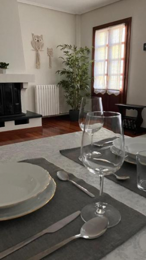 Duplex 122m2, 4 dormitorios, 2 baños completos, Wifi 1GB
